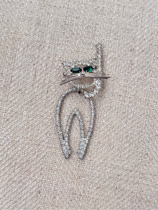 Trifari Jewelry - Vintage Trifari Swinging Cat Brooch | Rare Find